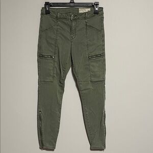 Pistola Green Skinny Jeans with Ankle Zippers Size 29